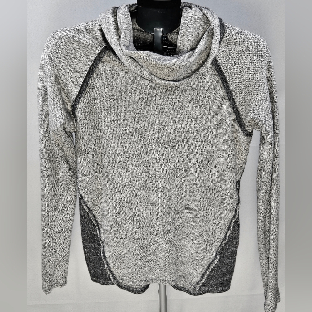 Kuhl Wool Base Layer Gorpcore Cowl Neck Sweatshirt, Medium